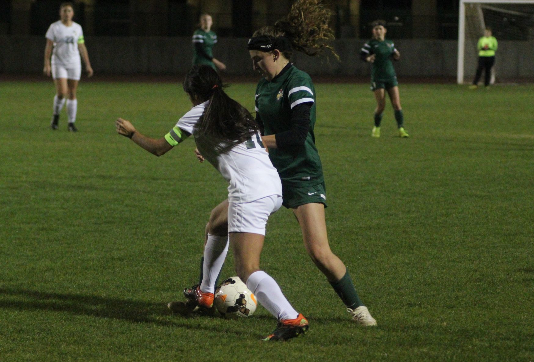 Kingsburg shuts out Dinuba